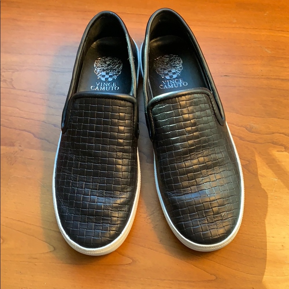 Slip on sneaker shoes